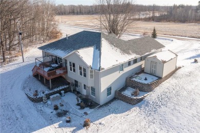 Executive style 4+ bed/3 bath home on 5 wooded acres.  This on Higbees Golf Course in Minnesota - for sale on GolfHomes.com, golf home, golf lot