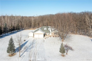 Executive style 4+ bed/3 bath home on 5 wooded acres.  This on Higbees Golf Course in Minnesota - for sale on GolfHomes.com, golf home, golf lot