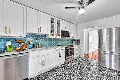 Welcome to your slice of Old Florida charm! This quaint concrete on Lake Worth Municipal Golf Course in Florida - for sale on GolfHomes.com, golf home, golf lot