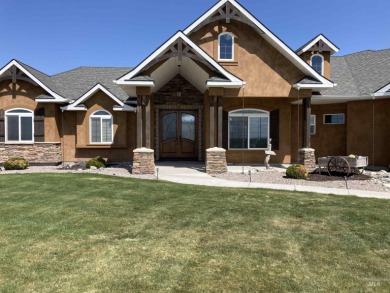 Location Location Location !!  Custom built single level home on Jerome Country Club in Idaho - for sale on GolfHomes.com, golf home, golf lot