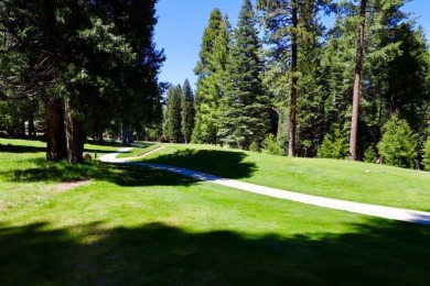 Beautiful lot located on the golf course in Lake Almanor West on Lake Almanor West Golf Course in California - for sale on GolfHomes.com, golf home, golf lot