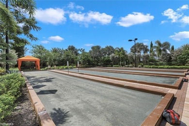 FULL GOLF MEMBERSHIP is included with this meticulous and on Esplanade Golf and  Country Club in Florida - for sale on GolfHomes.com, golf home, golf lot