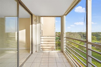 Beautiful 2BD/2BA condo for sale in the secure and gated Park on Pembroke Lakes Golf Club in Florida - for sale on GolfHomes.com, golf home, golf lot