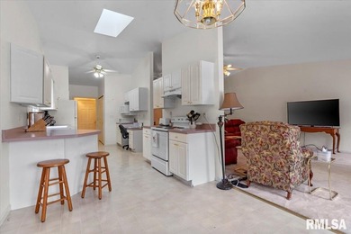 Beautiful all brick 3 bedroom 3 bath duplex located in the on Panther Creek Country Club in Illinois - for sale on GolfHomes.com, golf home, golf lot