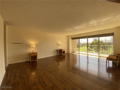 WORLD FAMOUS REGENCY TOWERS HIGH RISE CONDO LOCATED IN THE on Las Vegas Country Club in Nevada - for sale on GolfHomes.com, golf home, golf lot