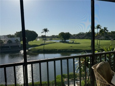 Spacious 2-bedroom top-floor unit with great view over the lake on The Landings Yacht, Golf and Tennis Club in Florida - for sale on GolfHomes.com, golf home, golf lot