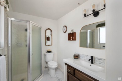Welcome to this cozy retreat, nestled in the upper hills of on Eaglewood Golf Course in Utah - for sale on GolfHomes.com, golf home, golf lot