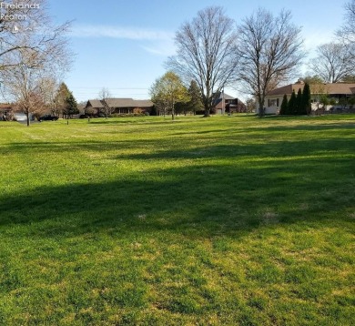 PICTURE YOUR HOME BEING BUILT ON THIS GREAT CORNER LOT - on Mohawk Golf Club in Ohio - for sale on GolfHomes.com, golf home, golf lot