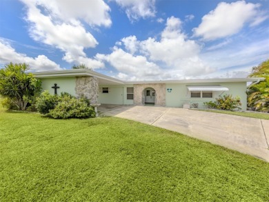 Live the Florida Dream in Style!
Welcome to your very own slice on Port Charlotte Golf Club in Florida - for sale on GolfHomes.com, golf home, golf lot