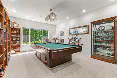 For those seeking luxury and comfort, come enjoy this beautiful on Eagle Point Golf Course in Oregon - for sale on GolfHomes.com, golf home, golf lot