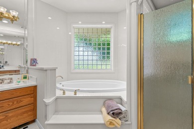 For those seeking luxury and comfort, come enjoy this beautiful on Eagle Point Golf Course in Oregon - for sale on GolfHomes.com, golf home, golf lot