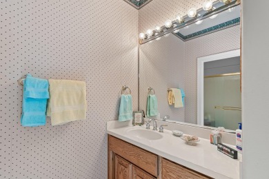 For those seeking luxury and comfort, come enjoy this beautiful on Eagle Point Golf Course in Oregon - for sale on GolfHomes.com, golf home, golf lot