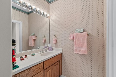 For those seeking luxury and comfort, come enjoy this beautiful on Eagle Point Golf Course in Oregon - for sale on GolfHomes.com, golf home, golf lot