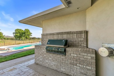 For those seeking luxury and comfort, come enjoy this beautiful on Eagle Point Golf Course in Oregon - for sale on GolfHomes.com, golf home, golf lot