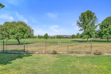 For those seeking luxury and comfort, come enjoy this beautiful on Eagle Point Golf Course in Oregon - for sale on GolfHomes.com, golf home, golf lot