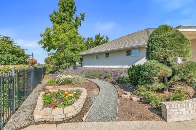 For those seeking luxury and comfort, come enjoy this beautiful on Eagle Point Golf Course in Oregon - for sale on GolfHomes.com, golf home, golf lot