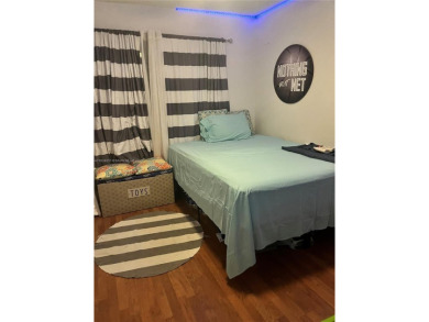 Cozy and updated townhouse located in the beautiful area of on  in Florida - for sale on GolfHomes.com, golf home, golf lot
