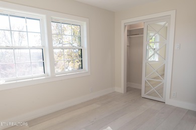 Fully renovated house with high end finishes, 5 bedrooms, 3,5 on Fox Den Country Club in Tennessee - for sale on GolfHomes.com, golf home, golf lot