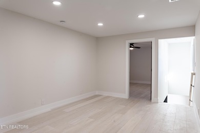 Fully renovated house with high end finishes, 5 bedrooms, 3,5 on Fox Den Country Club in Tennessee - for sale on GolfHomes.com, golf home, golf lot