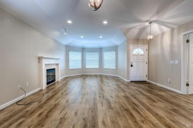 Nestled in the heart of the highly sought-after Oakmont senior on Oakmont Golf Club in California - for sale on GolfHomes.com, golf home, golf lot