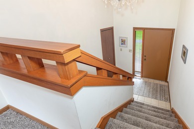 Nicely updated golf villa. Overlooking Eagle Ridge East Golf on  in Illinois - for sale on GolfHomes.com, golf home, golf lot