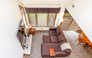 Nicely updated golf villa. Overlooking Eagle Ridge East Golf on  in Illinois - for sale on GolfHomes.com, golf home, golf lot