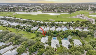 BEAUTIFUL POOL HOME ON SPECTACULAR OVERSIZED CORNER LOT! This on Bear Lakes Country Club in Florida - for sale on GolfHomes.com, golf home, golf lot