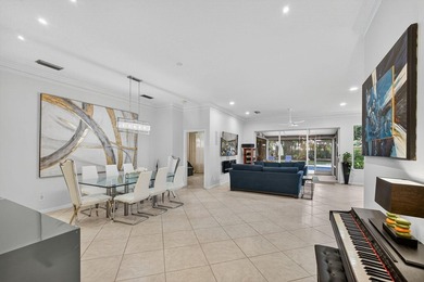 BEAUTIFUL POOL HOME ON SPECTACULAR OVERSIZED CORNER LOT! This on Bear Lakes Country Club in Florida - for sale on GolfHomes.com, golf home, golf lot