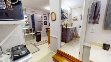 **PRICE IMPROVED** Welcome to 92 Lochview Lane-where serenity on Arrowhead State Park Golf Course in Oklahoma - for sale on GolfHomes.com, golf home, golf lot