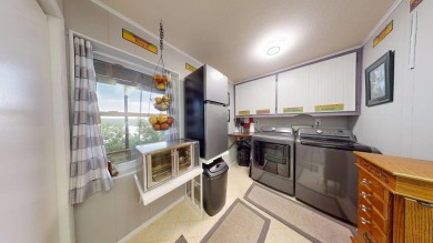 **PRICE IMPROVED** Welcome to 92 Lochview Lane-where serenity on Arrowhead State Park Golf Course in Oklahoma - for sale on GolfHomes.com, golf home, golf lot