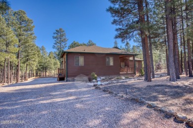 Stunning Custom Home in Torreon - Show Low, AZ Nestled in the on Torreon Golf Club in Arizona - for sale on GolfHomes.com, golf home, golf lot