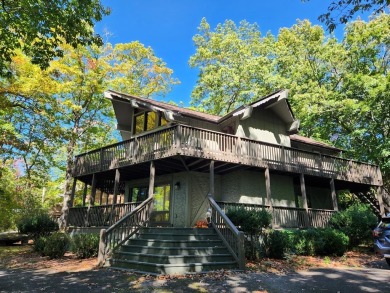 Welcome to 63 Mashie Lane, a charming home nestled in the on Sky Valley Resort and Country Club in Georgia - for sale on GolfHomes.com, golf home, golf lot