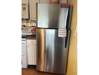 Come see this beautiful property & make it yours.  Fully on Six Lakes Country Club in Florida - for sale on GolfHomes.com, golf home, golf lot