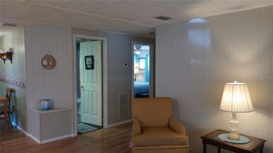 PRICE IMPROVEMENT!!!! This cozy and comfortable GOLF COURSE home on High Point Golf Club, Inc. in Florida - for sale on GolfHomes.com, golf home, golf lot