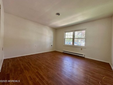Charming 2 Bed, 2 Bath Home in gated 55+ Leisure Village West! on Leisure Village West Assoc. in New Jersey - for sale on GolfHomes.com, golf home, golf lot