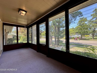 Charming 2 Bed, 2 Bath Home in gated 55+ Leisure Village West! on Leisure Village West Assoc. in New Jersey - for sale on GolfHomes.com, golf home, golf lot