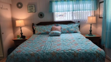 PRICE IMPROVEMENT!!!! This cozy and comfortable GOLF COURSE home on High Point Golf Club, Inc. in Florida - for sale on GolfHomes.com, golf home, golf lot