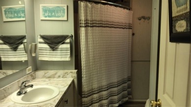 PRICE IMPROVEMENT!!!! This cozy and comfortable GOLF COURSE home on High Point Golf Club, Inc. in Florida - for sale on GolfHomes.com, golf home, golf lot