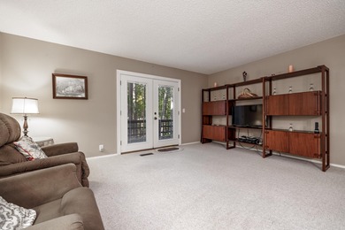 This beautifully maintained end unit is move in ready! From the on Cortez Golf Course in Arkansas - for sale on GolfHomes.com, golf home, golf lot