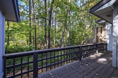 This beautifully maintained end unit is move in ready! From the on Cortez Golf Course in Arkansas - for sale on GolfHomes.com, golf home, golf lot