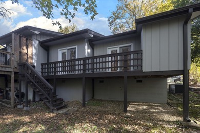 This beautifully maintained end unit is move in ready! From the on Cortez Golf Course in Arkansas - for sale on GolfHomes.com, golf home, golf lot