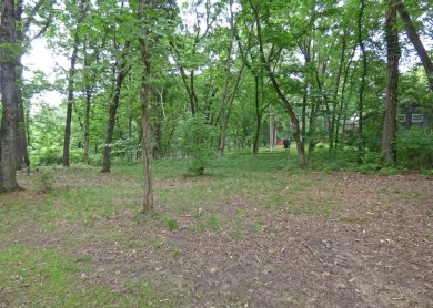 South Fork River Views! This one-level home has 2 bedrooms, 2 on Cherokee Village North Course in Arkansas - for sale on GolfHomes.com, golf home, golf lot