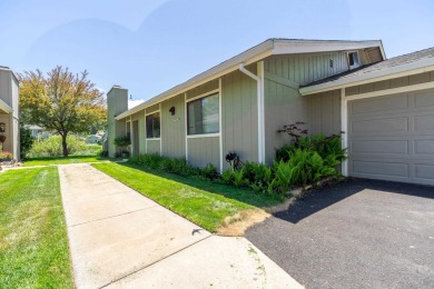 3 bedrooms, 3 bathrooms, plus an extra room upstairs perfect for on Plumas Pines Golf Resort in California - for sale on GolfHomes.com, golf home, golf lot