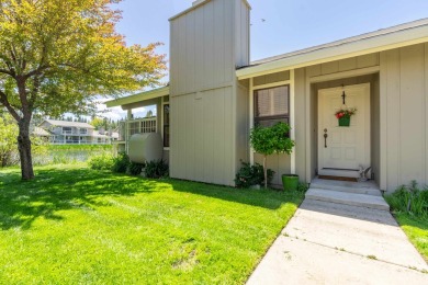 3 bedrooms, 3 bathrooms, plus an extra room upstairs perfect for on Plumas Pines Golf Resort in California - for sale on GolfHomes.com, golf home, golf lot