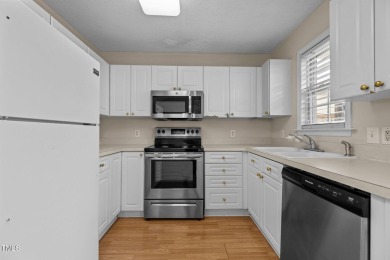 Adorable 2 bedroom townhome in the Hedingham neighborhood. Both on Hedingham Golf and Athletic Club in North Carolina - for sale on GolfHomes.com, golf home, golf lot