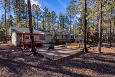 This lovely home located in the sought-after Pinetop Country on Pinetop Lakes Country Club in Arizona - for sale on GolfHomes.com, golf home, golf lot