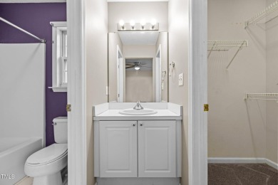 Adorable 2 bedroom townhome in the Hedingham neighborhood. Both on Hedingham Golf and Athletic Club in North Carolina - for sale on GolfHomes.com, golf home, golf lot