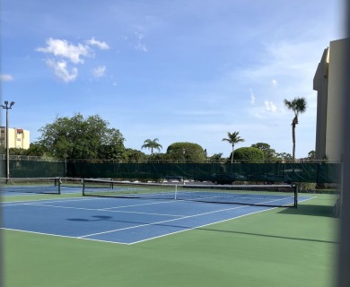 Spacious 2bd, 2bth unit available in Poinciana! This on Poinciana Golf Club in Florida - for sale on GolfHomes.com, golf home, golf lot
