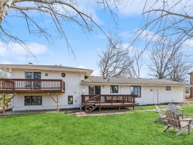 Gorgeous custom home-larger than it seems w/2500+ tot fin sf on Indianola Golf and Country Club in Iowa - for sale on GolfHomes.com, golf home, golf lot