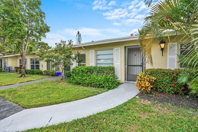 Beautifully renovated and exceptionally spacious, this 2-bedroom on Villa Del Ray Golf Club in Florida - for sale on GolfHomes.com, golf home, golf lot